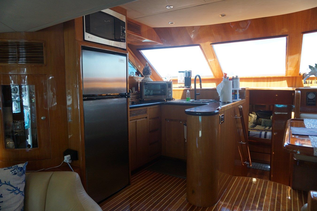 52 Pilothouse - Ocean Alexander