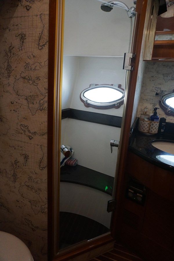 the best price on 52 Pilothouse