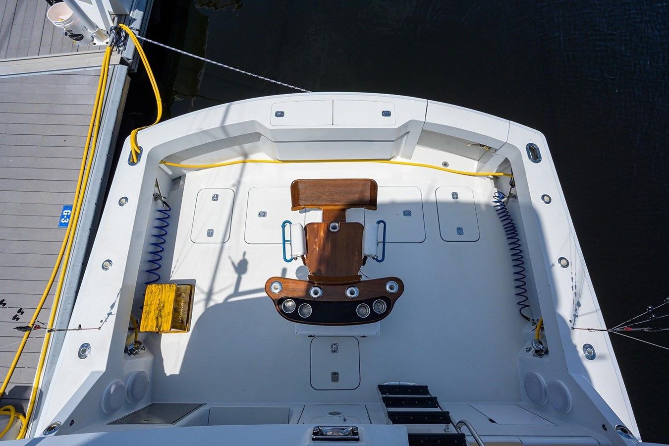 Buy a yacht Enclosed Bridge - Hatteras