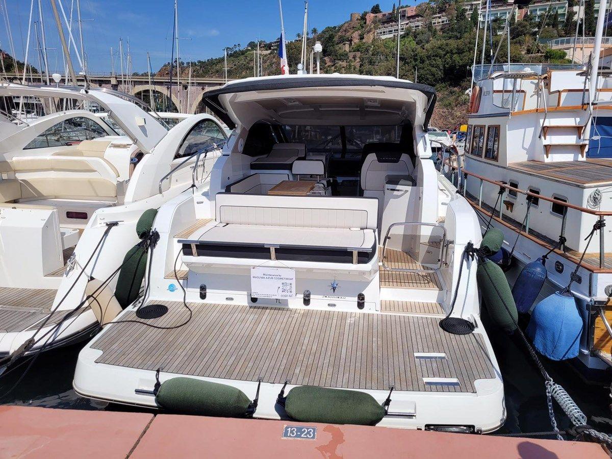 Buy a yacht BLUE MARLIN - Jeanneau