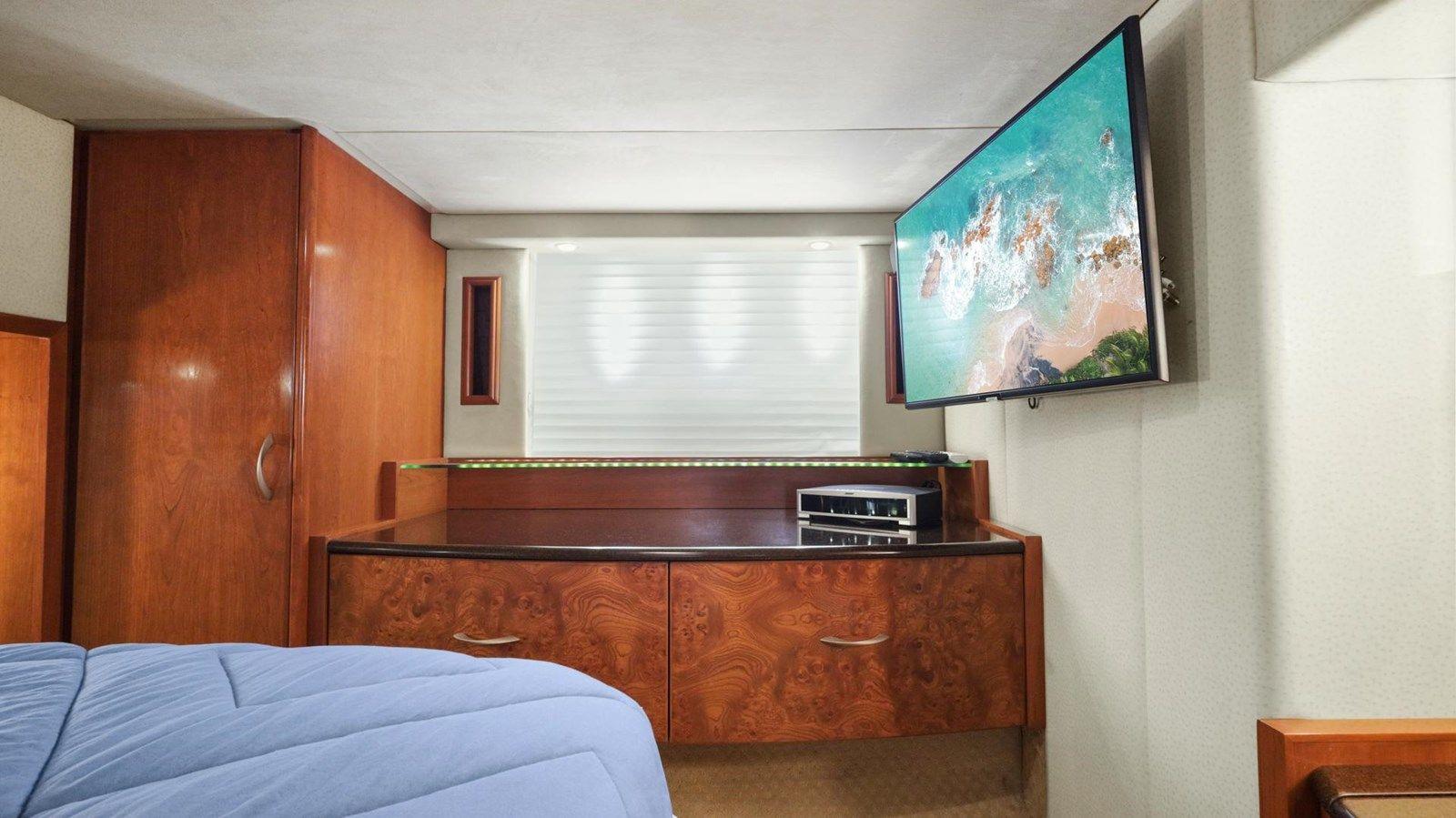 the best price on Regret Knot 52