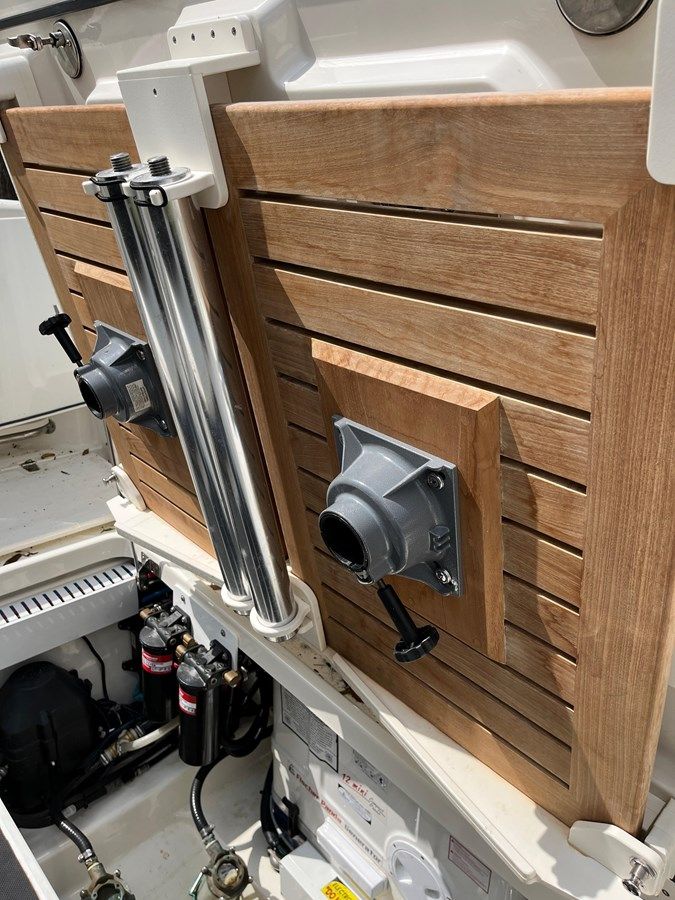 Hey Jude 380 Outrage yacht sale