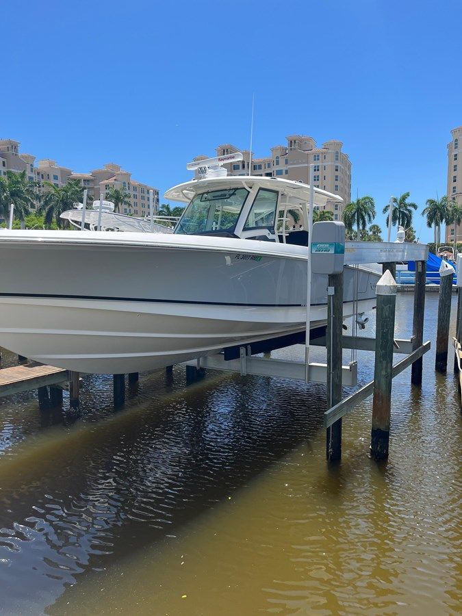 best yacht sales deals Hey Jude - Boston Whaler