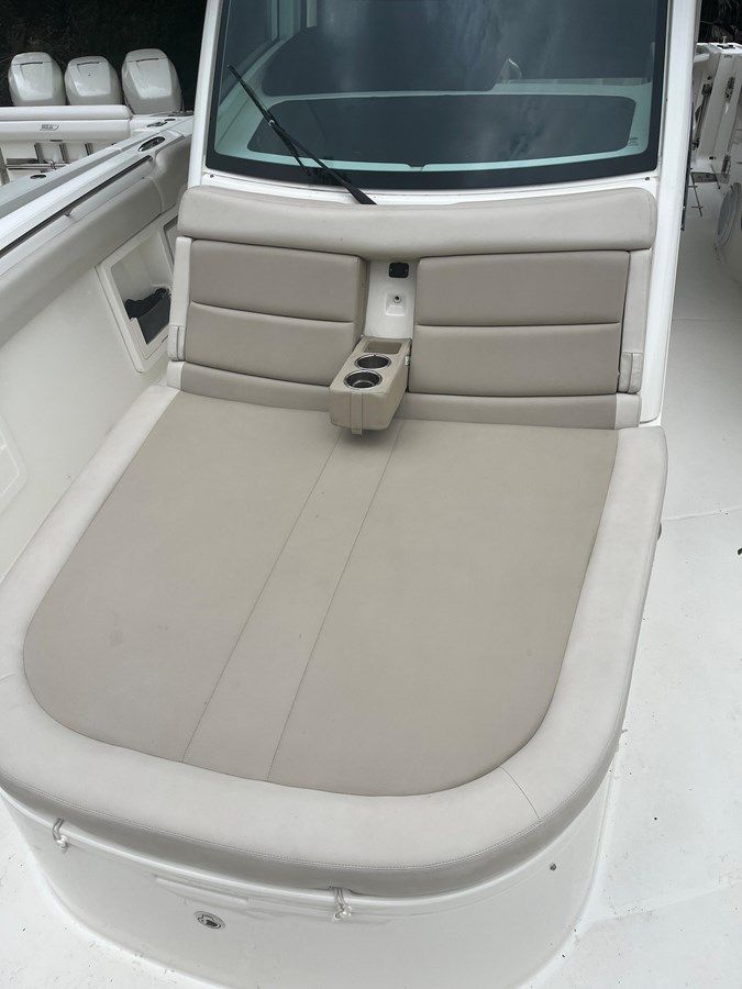 Buy a Hey Jude 380 Outrage at Shestakov Yacht Sales