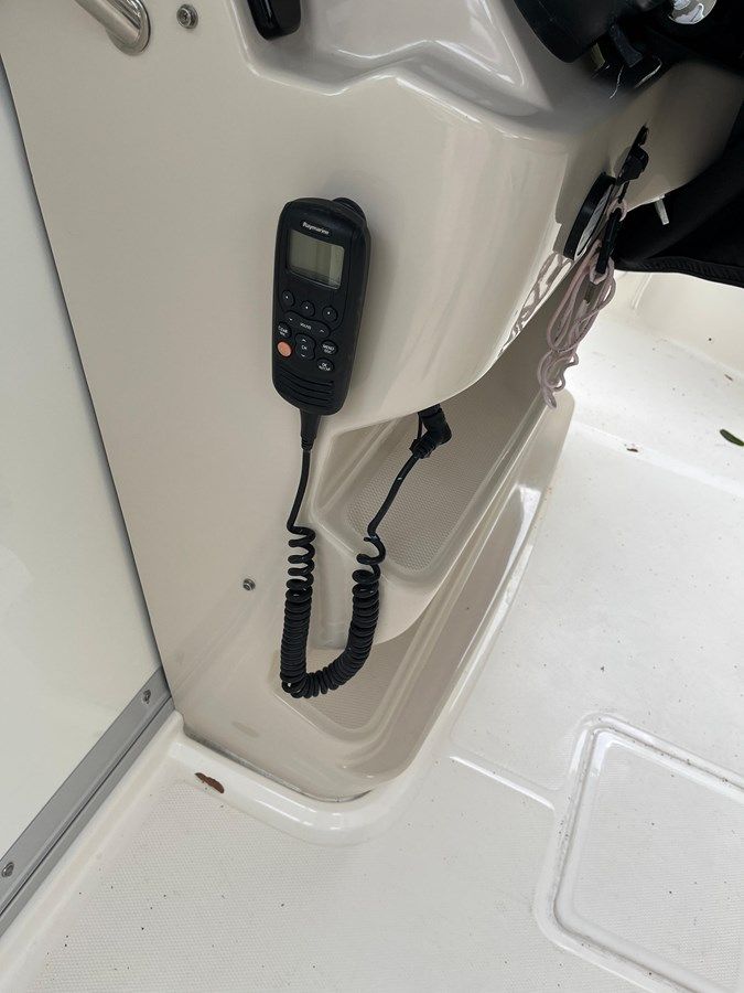 Buy a yacht Hey Jude - Boston Whaler