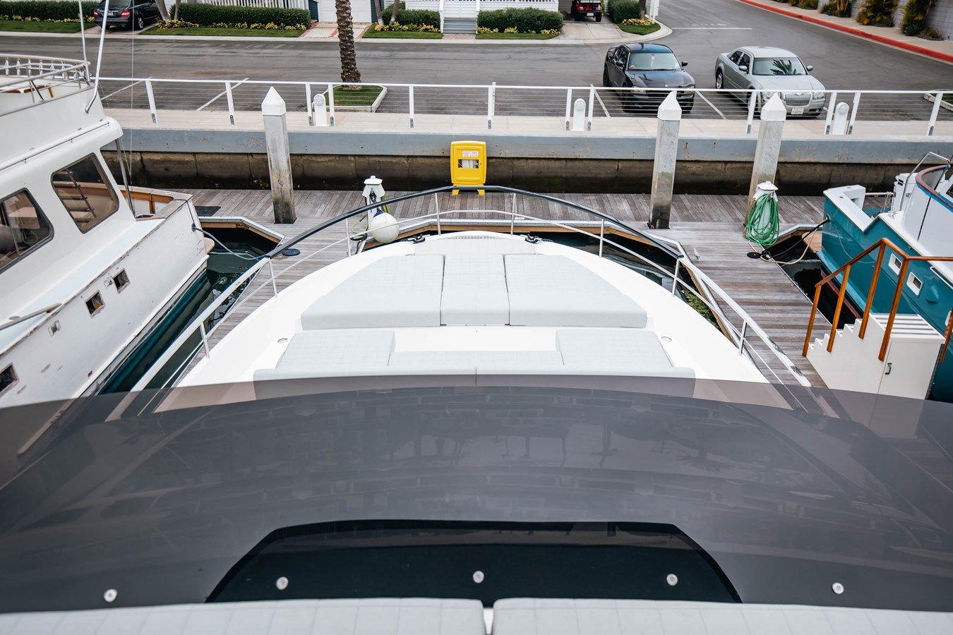 Buy a yacht Christa Lee