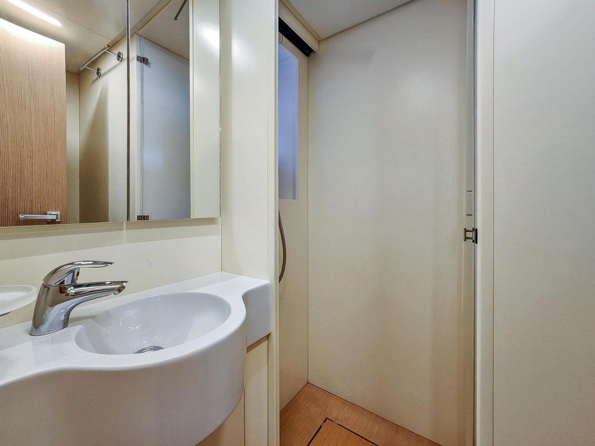 best yacht sales deals XFAF8532J021 - Ferretti Yachts