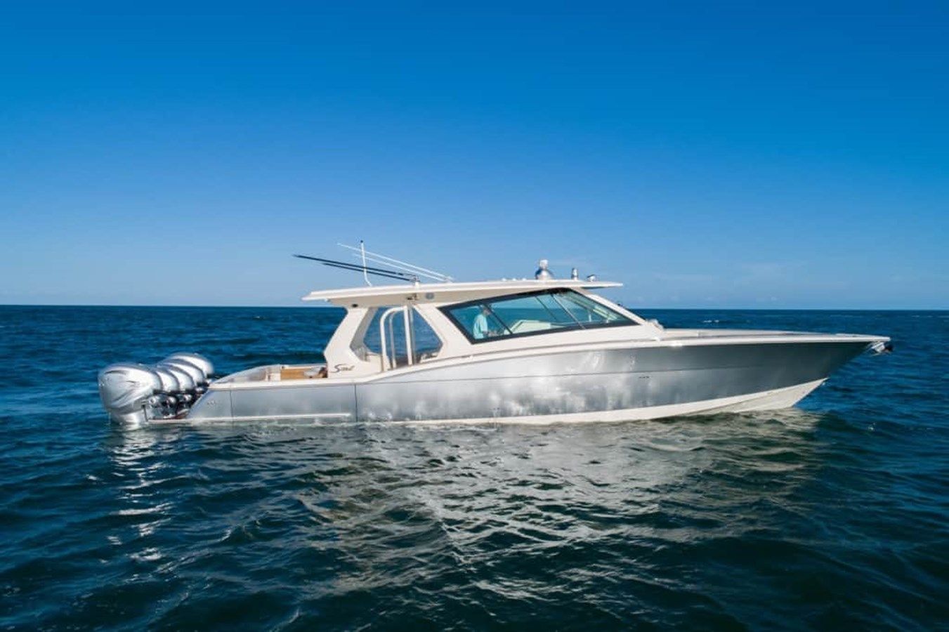 Стоимость яхты 2024 Scout 530 LXF 53