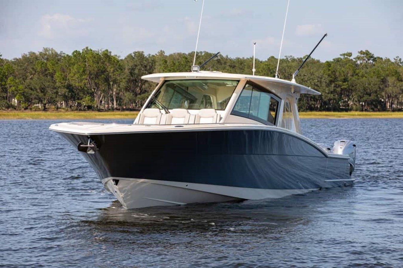 Купить 2024 Scout 530 LXF - SCOUT BOATS