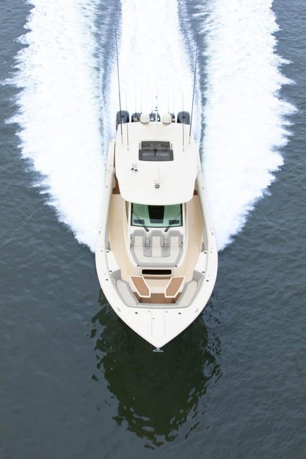 Лучшие предложения покупки яхты 2024 Scout 530 LXF