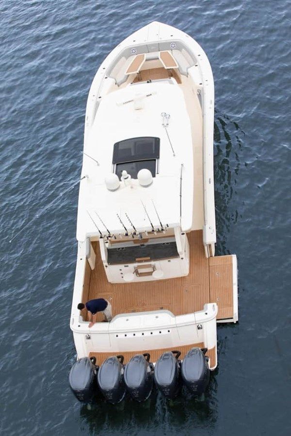 Лучшие предложения покупки яхты 2024 Scout 530 LXF