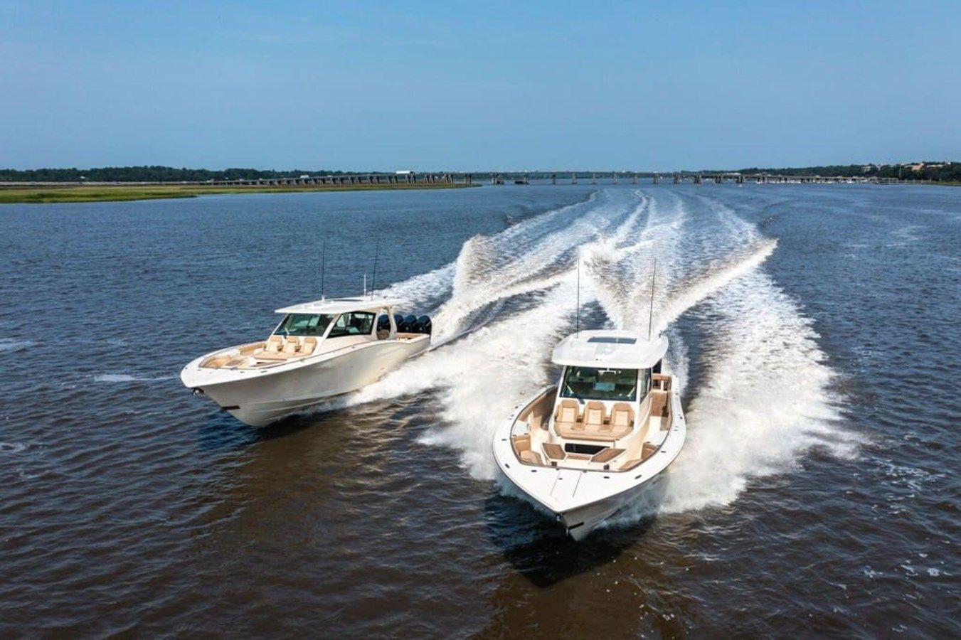 Лучшая цена на 2024 Scout 530 LXF - SCOUT BOATS