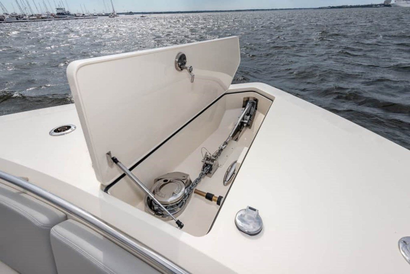 Стоимость яхты 2024 Scout 530 LXF 530 LXF