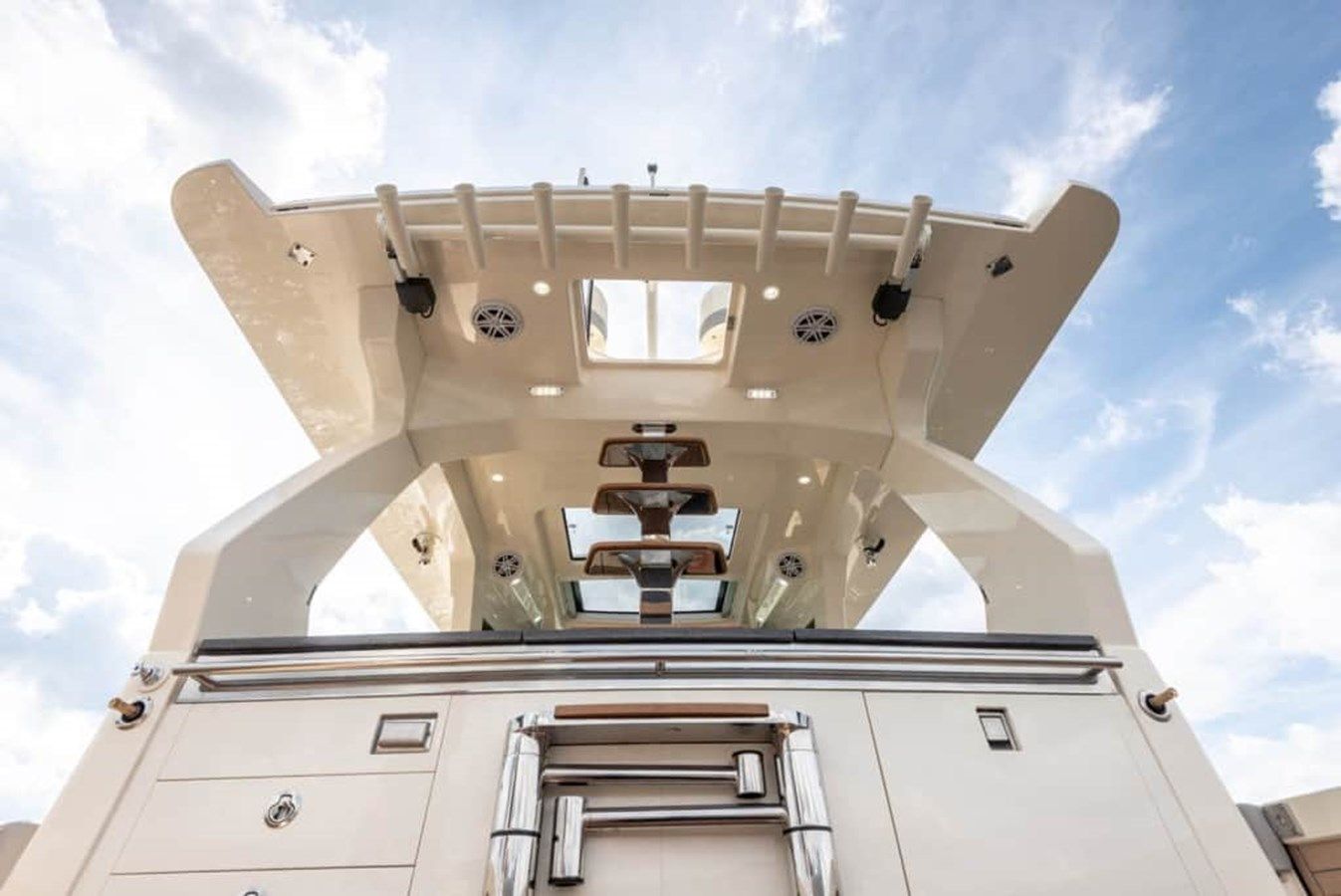 Лучшая цена на 2024 Scout 530 LXF - SCOUT BOATS