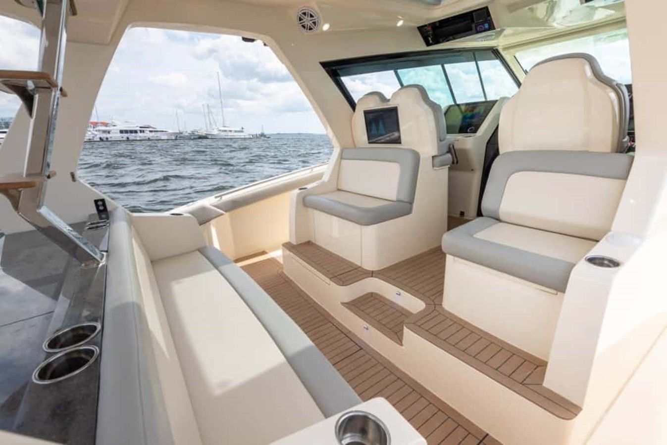 Продажа яхты 2024 Scout 530 LXF - SCOUT BOATS