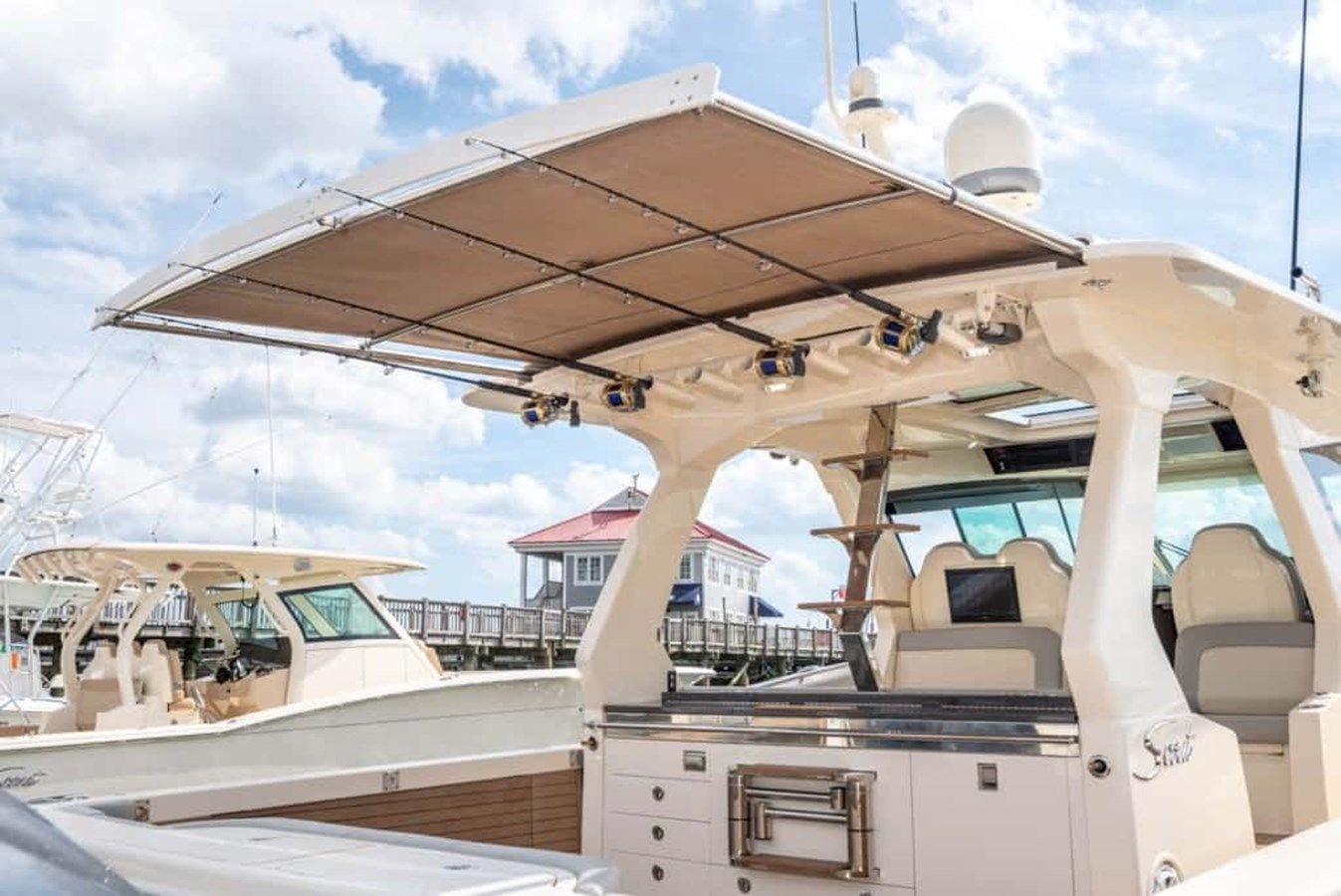 2024 Scout 530 LXF - SCOUT BOATS