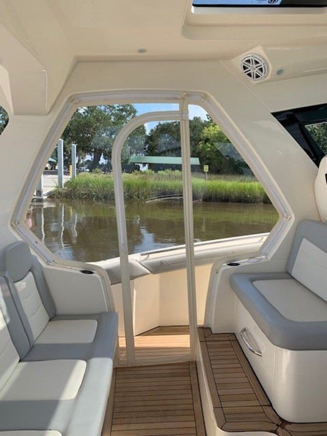 Лучшая цена на 2024 Scout 530 LXF - SCOUT BOATS