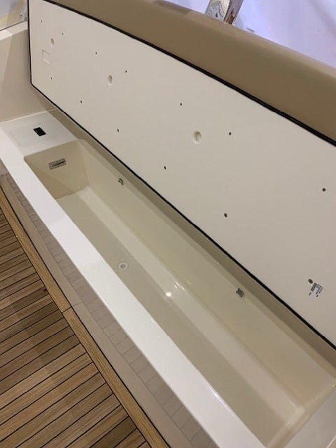 Продажа яхты 2024 Scout 530 LXF