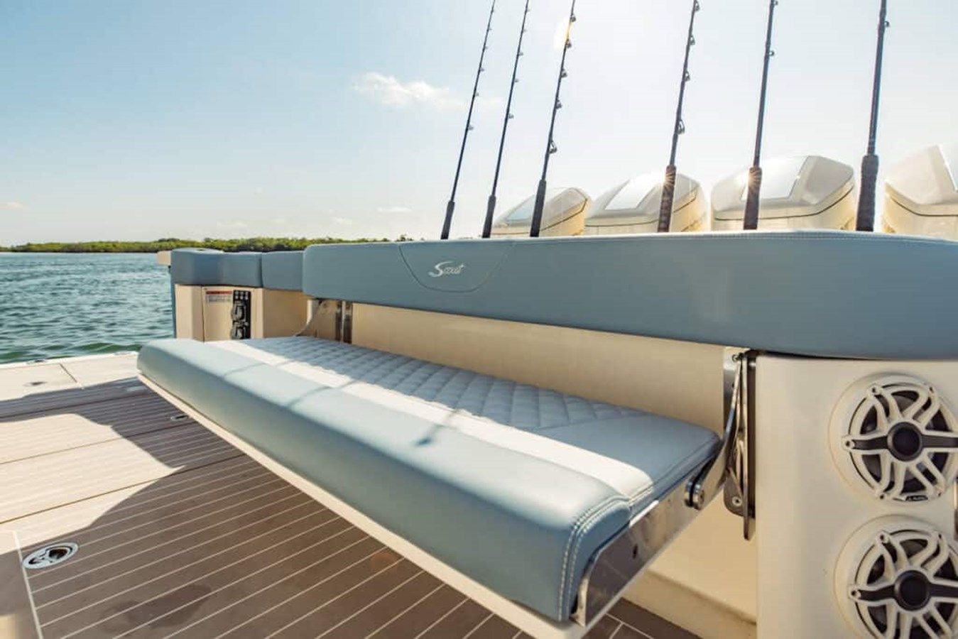 Лучшие предложения покупки яхты 2024 Scout 530 LXF 530 LXF