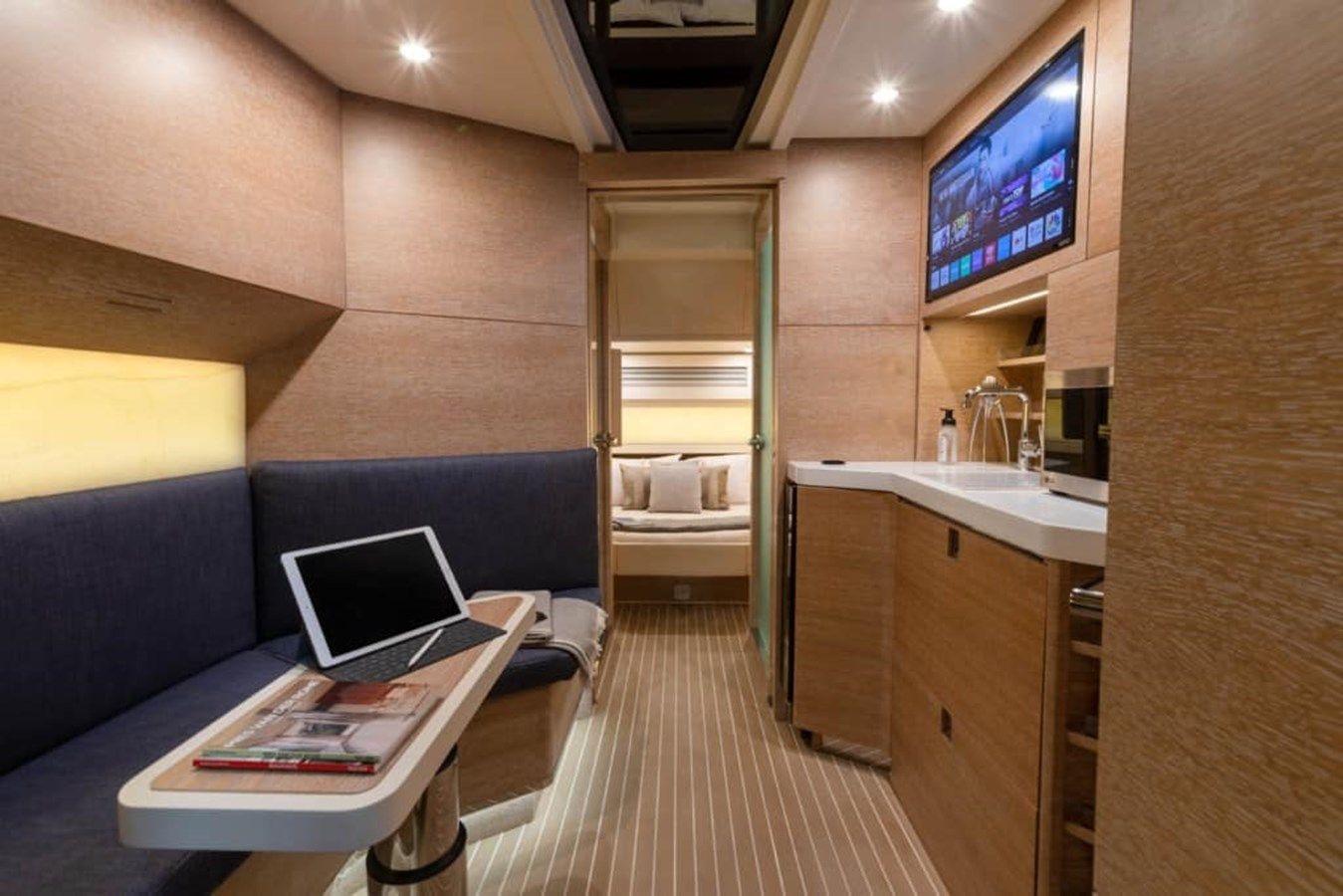 Стоимость яхты 2024 Scout 530 LXF 53