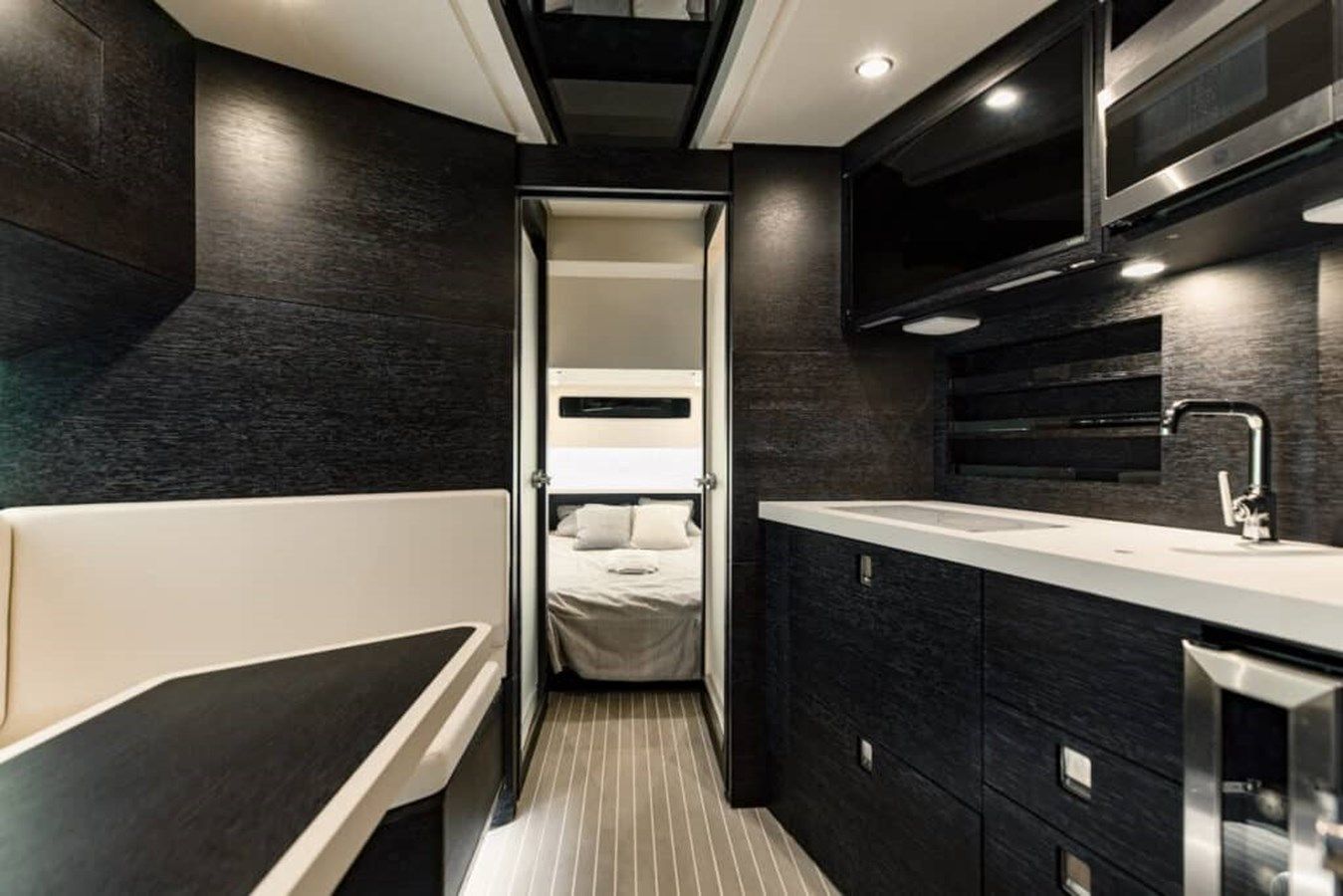 Лучшие предложения покупки яхты 2024 Scout 530 LXF 2024