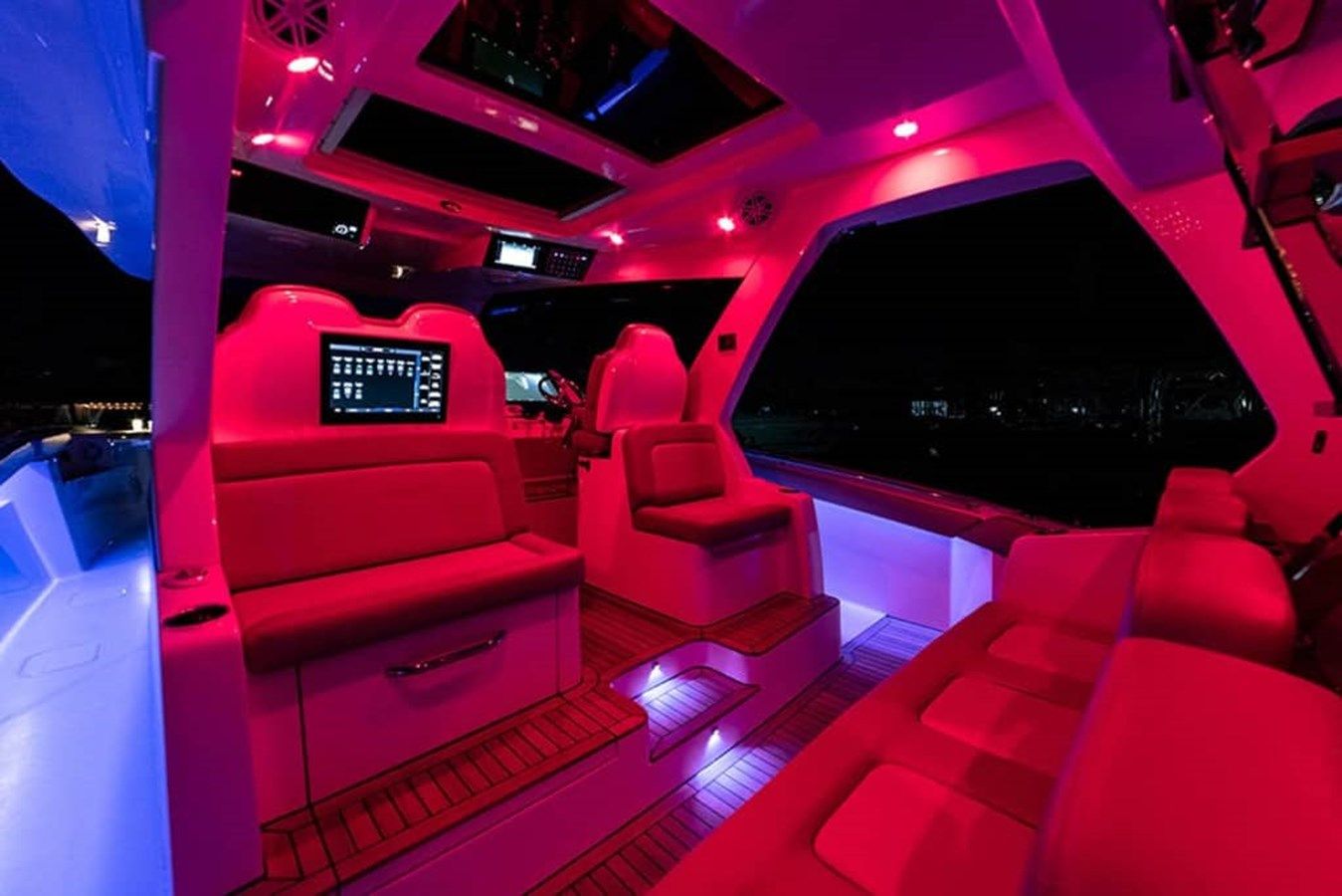 Купить яхту 2024 Scout 530 LXF 530 LXF в Shestakov Yacht Sales