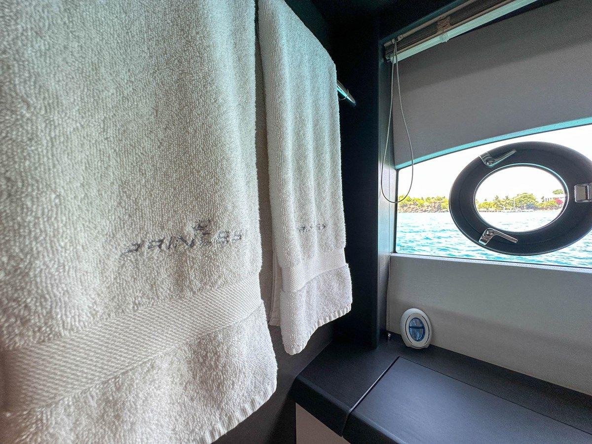 Buy a HANG LOOSE X95 at Shestakov Yacht Sales