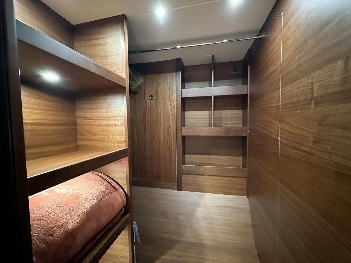 HANG LOOSE 95 yacht sale