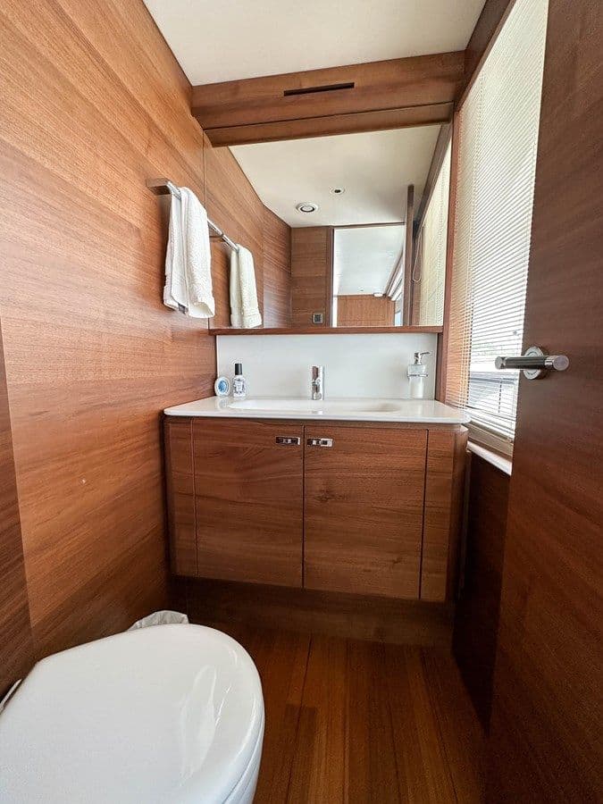 best yacht sales deals HANG LOOSE 2021