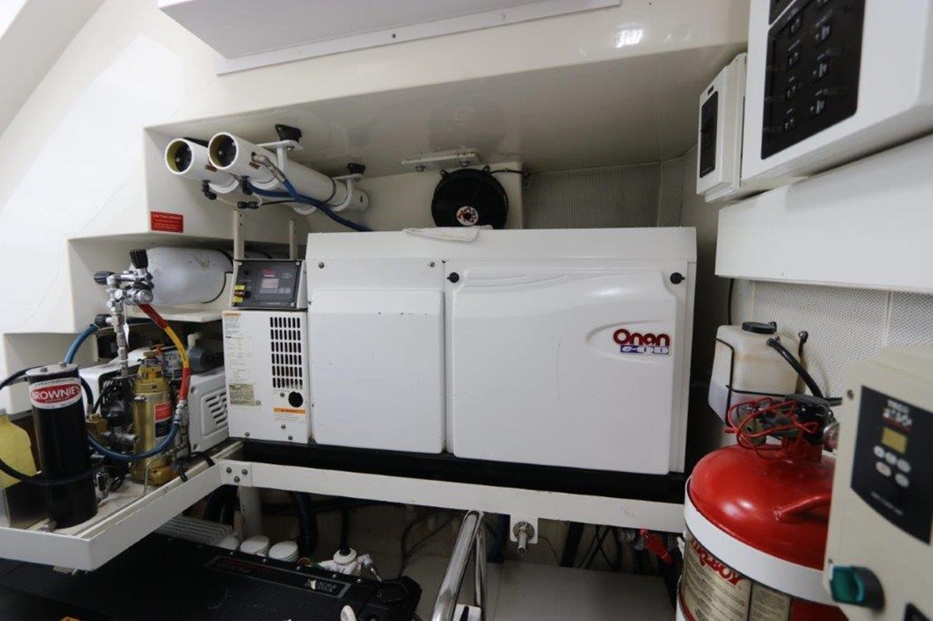 Buy a BG - Lazzara at Shestakov Yacht Sales