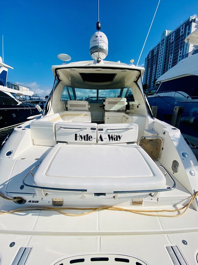 Buy a Hyde-A-Way 450 Sundancer at Shestakov Yacht Sales