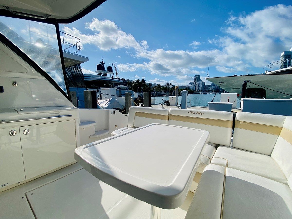 Hyde-A-Way - SEA RAY price