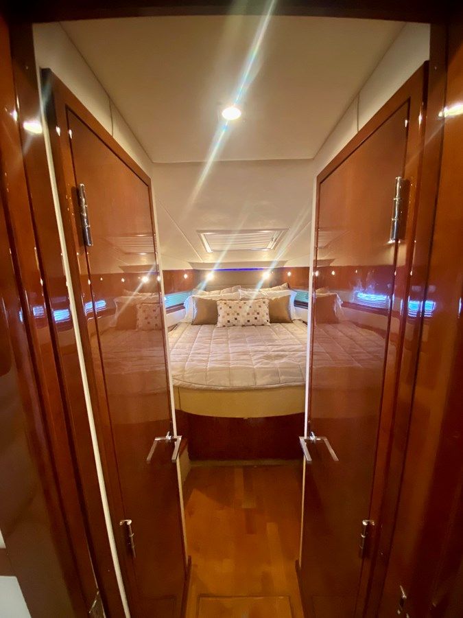 Buy a yacht Hyde-A-Way 450 Sundancer