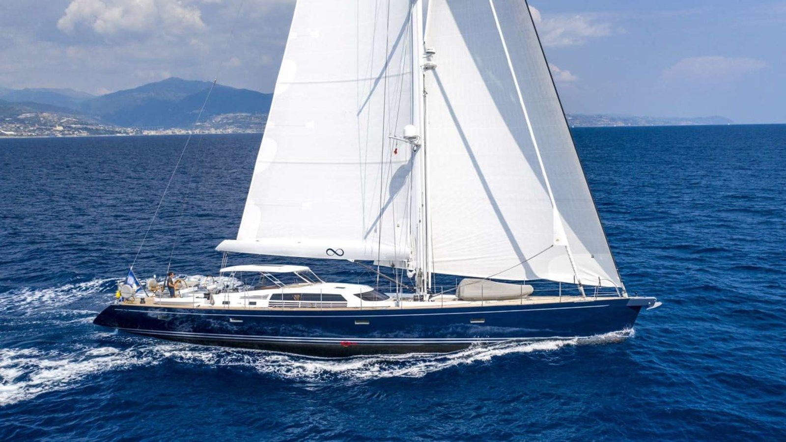 LADY 8 - CNB Yachts yacht sale