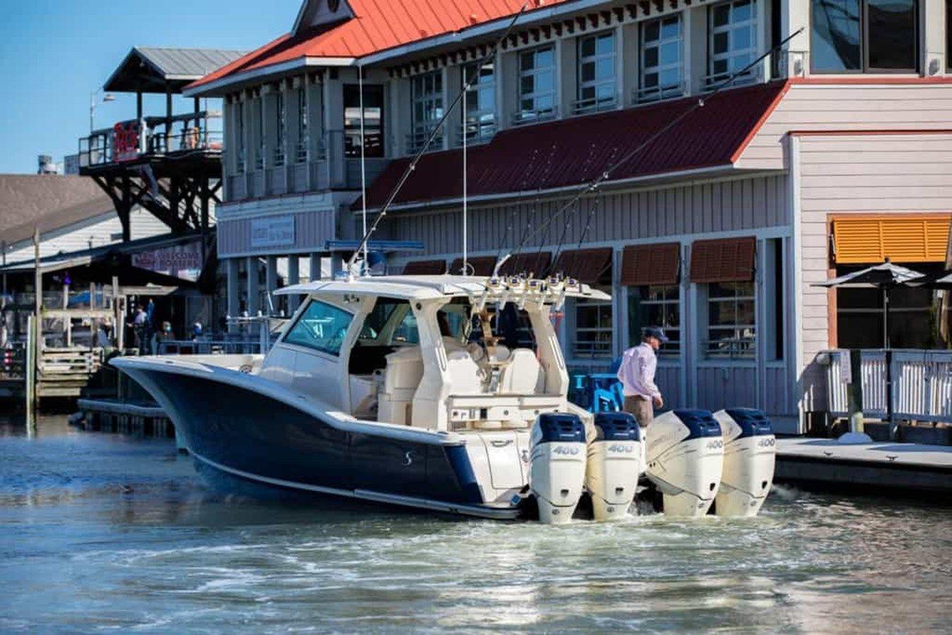 Buy a yacht 2024 Scout 425 LXF 42