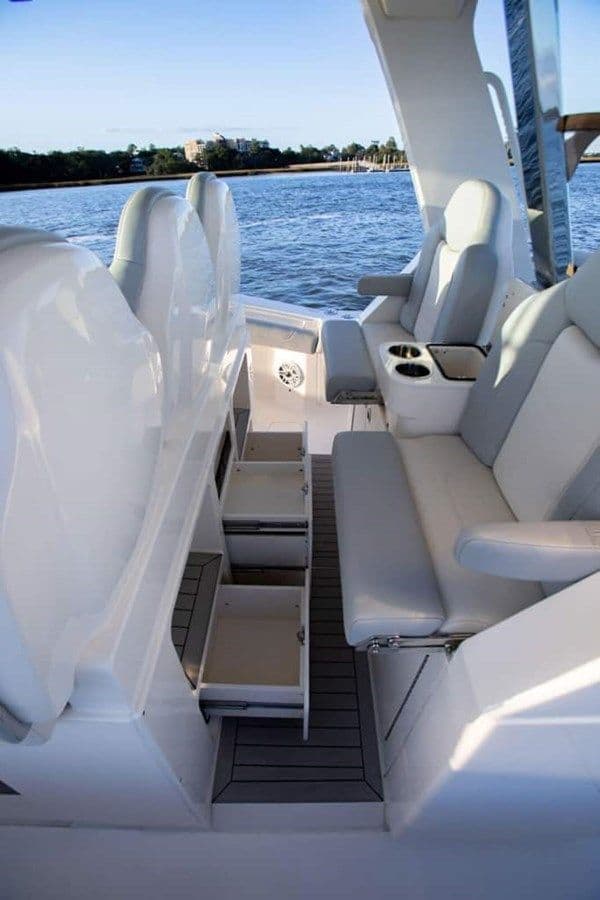 best yacht sales deals 2024 Scout 425 LXF
