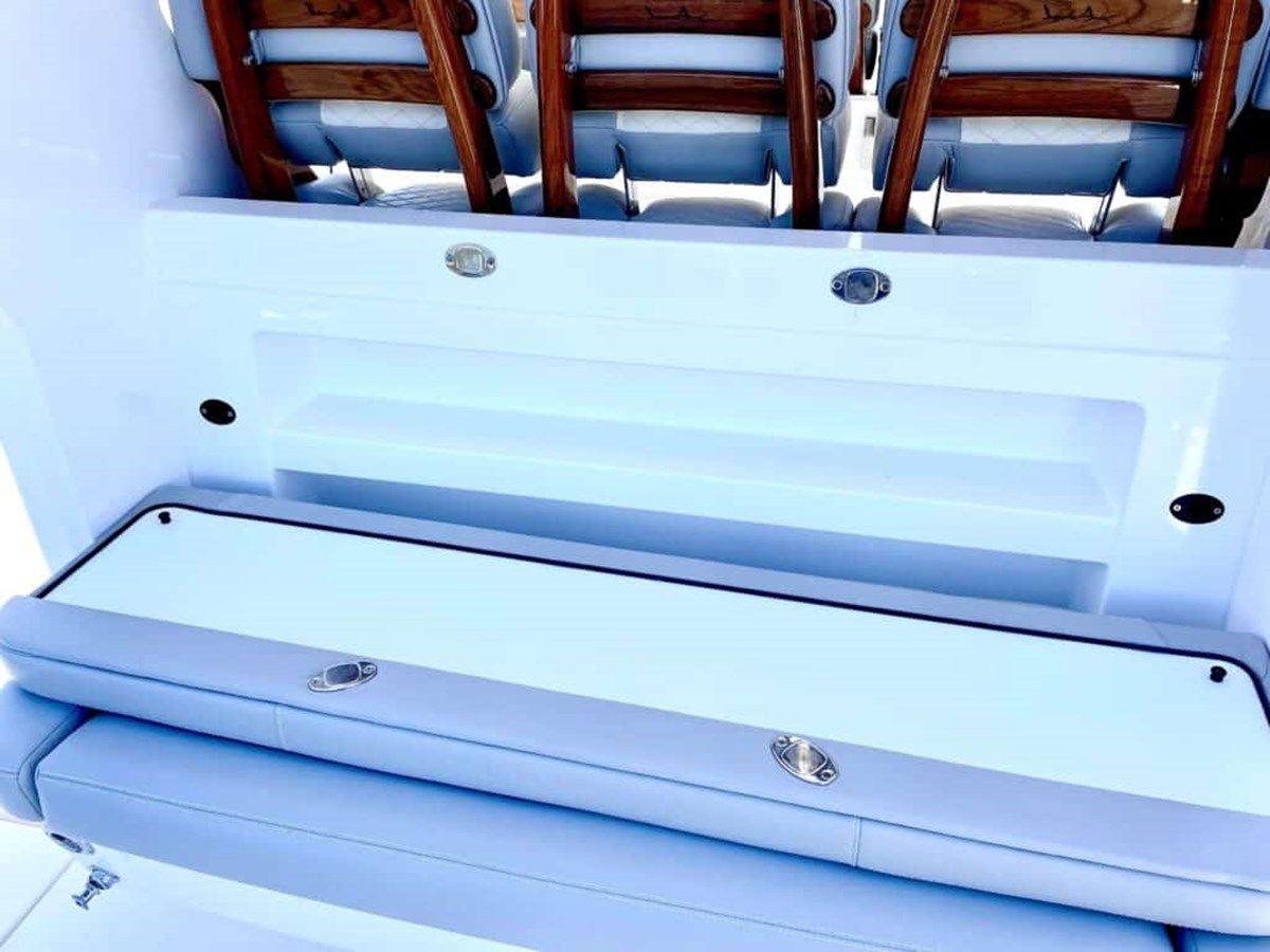 Buy a yacht 2024 Scout 425 LXF - SCOUT BOATS