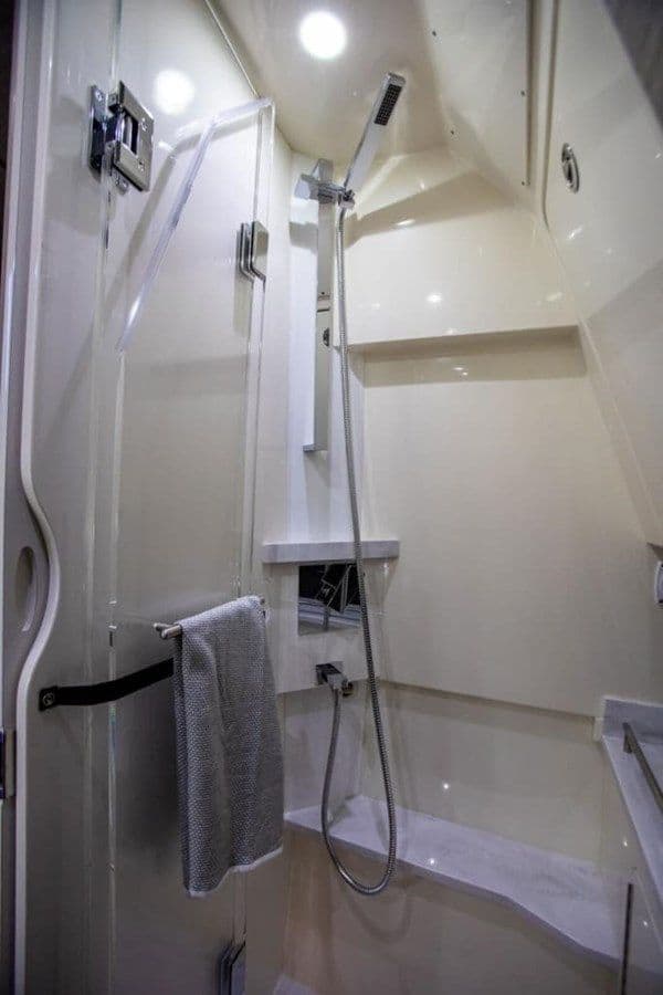 2024 Scout 425 LXF - SCOUT BOATS