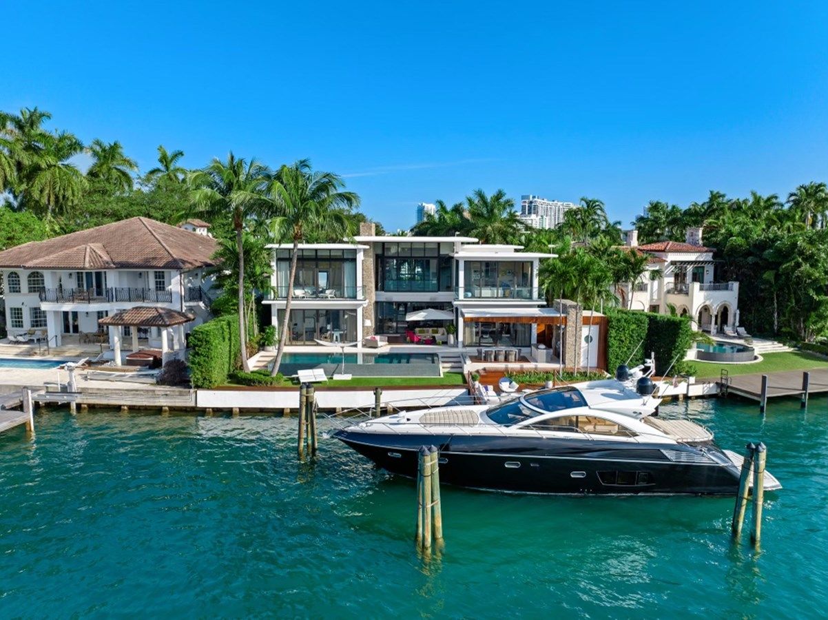 Лучшие предложения покупки яхты ESSENCE 60