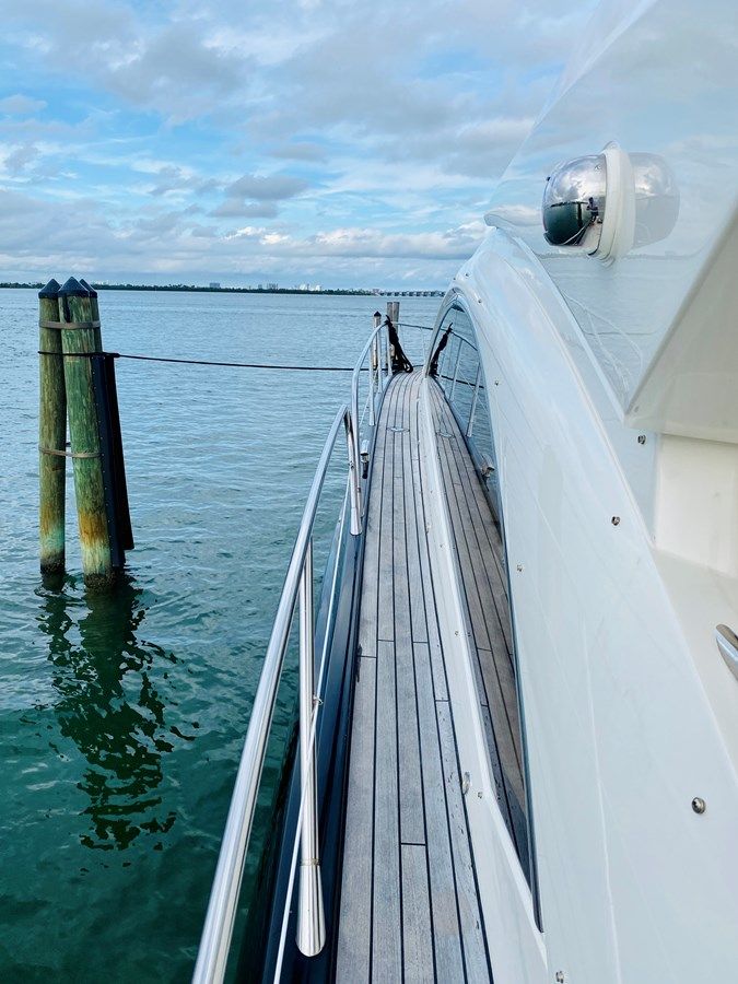 Лучшая цена на ESSENCE 2010