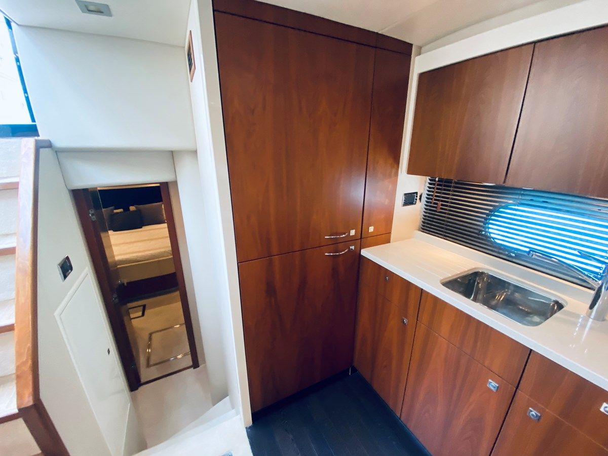 Стоимость яхты ESSENCE 60