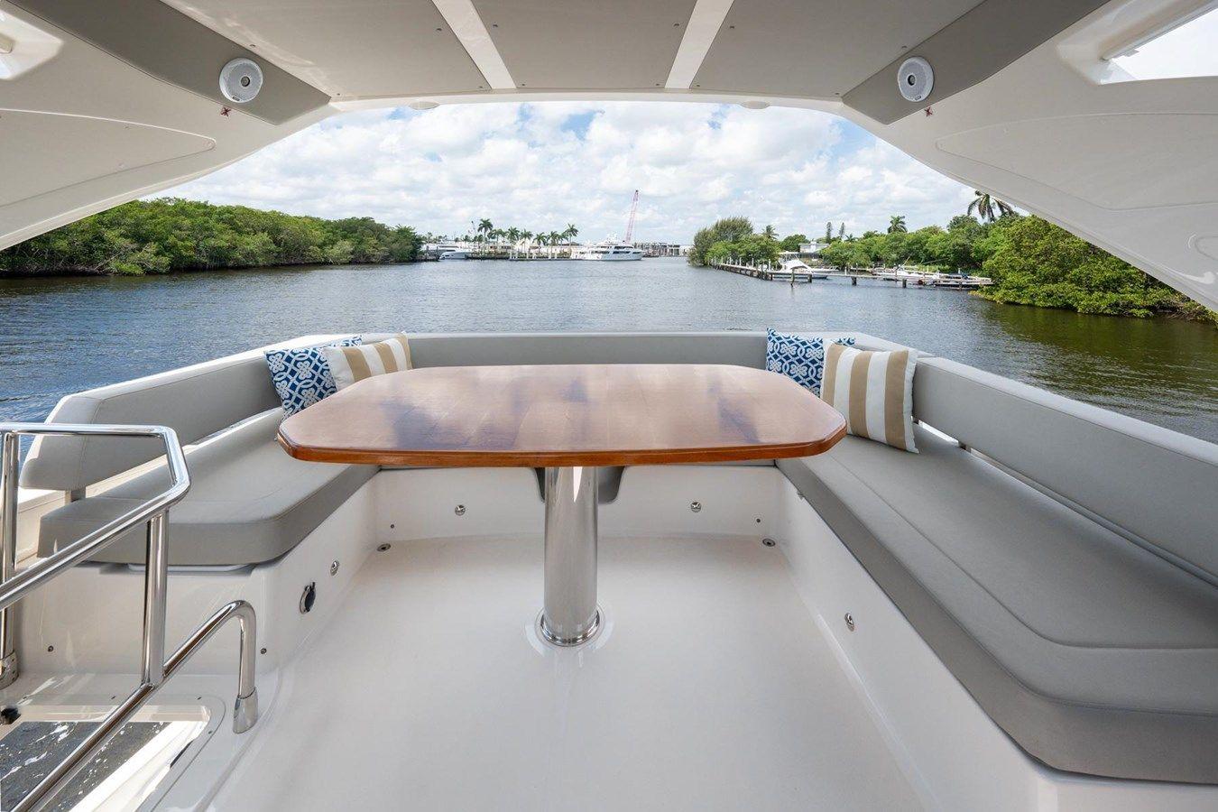 the best price on Four Sail Flybridge