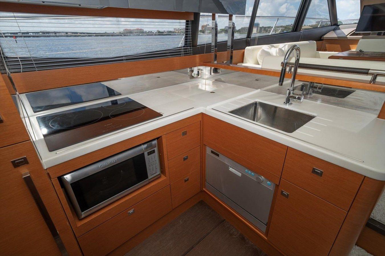 2015 Prestige 550 Fly - PRESTIGE yacht sale