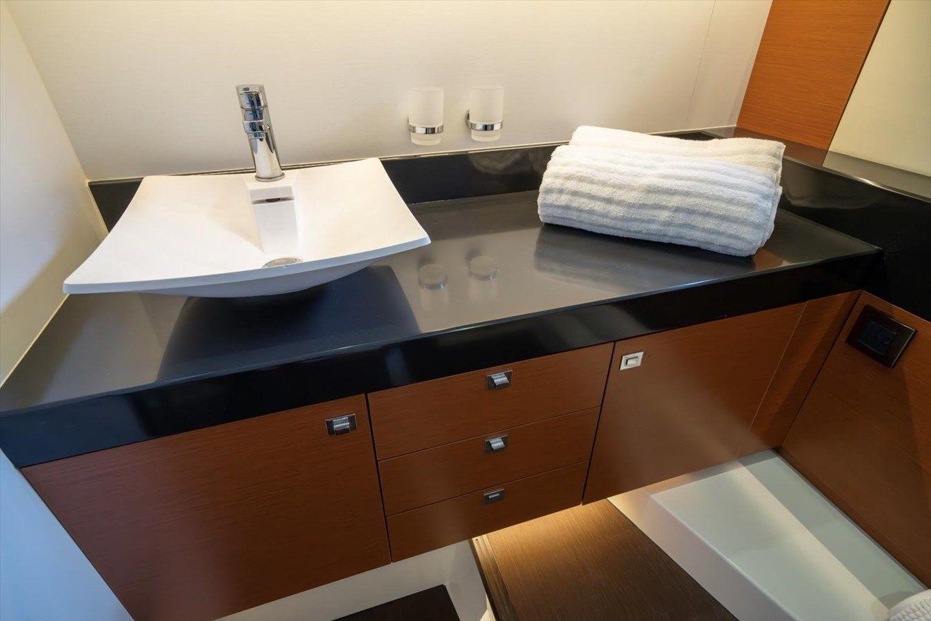 the best price on 2015 Prestige 550 Fly 55