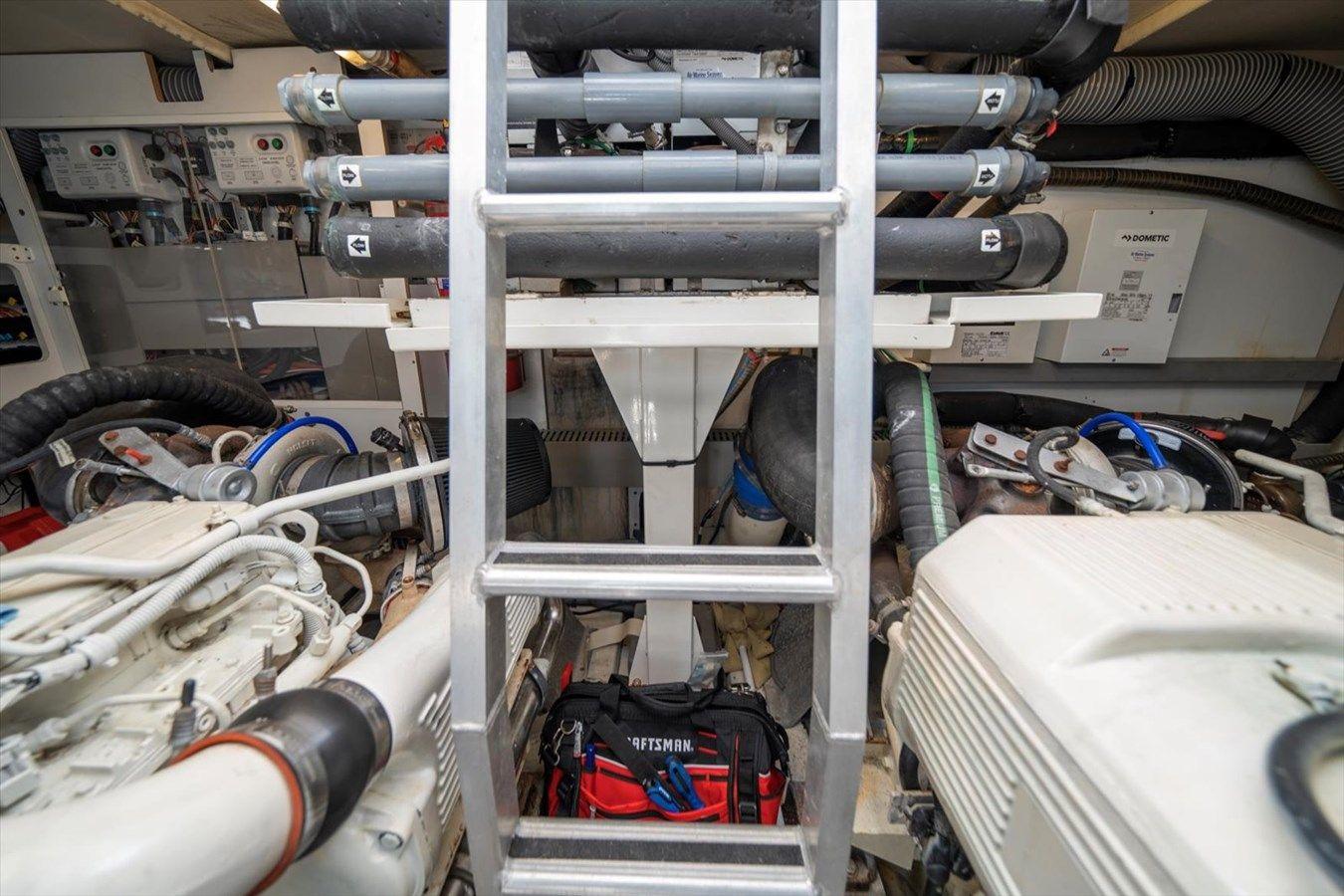 best yacht sales deals 2015 Prestige 550 Fly - PRESTIGE