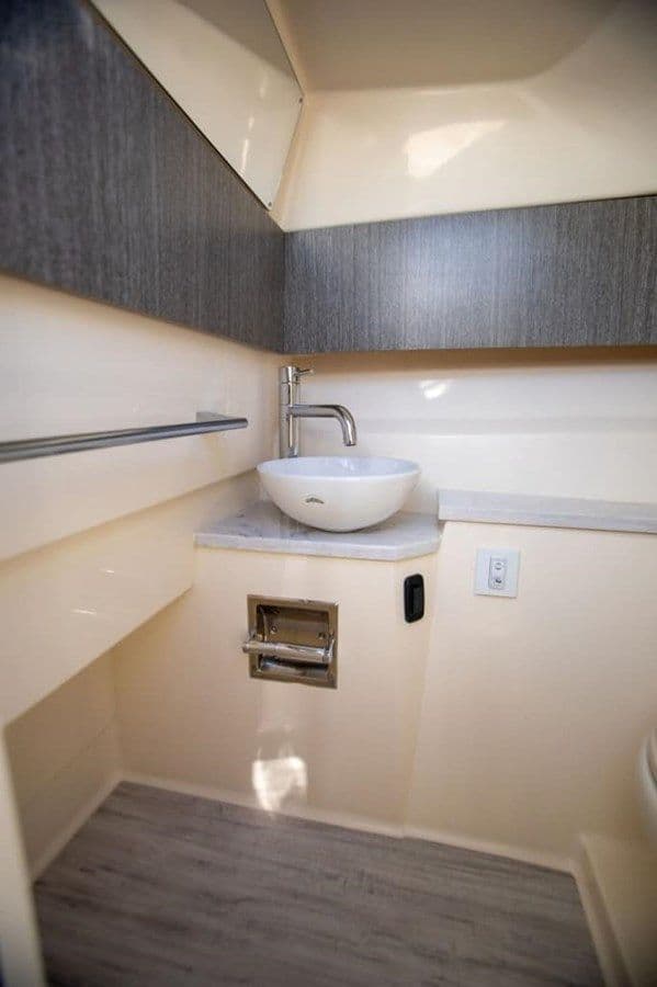 Стоимость яхты 2024 Scout 277 Doradoo 277 Dorado