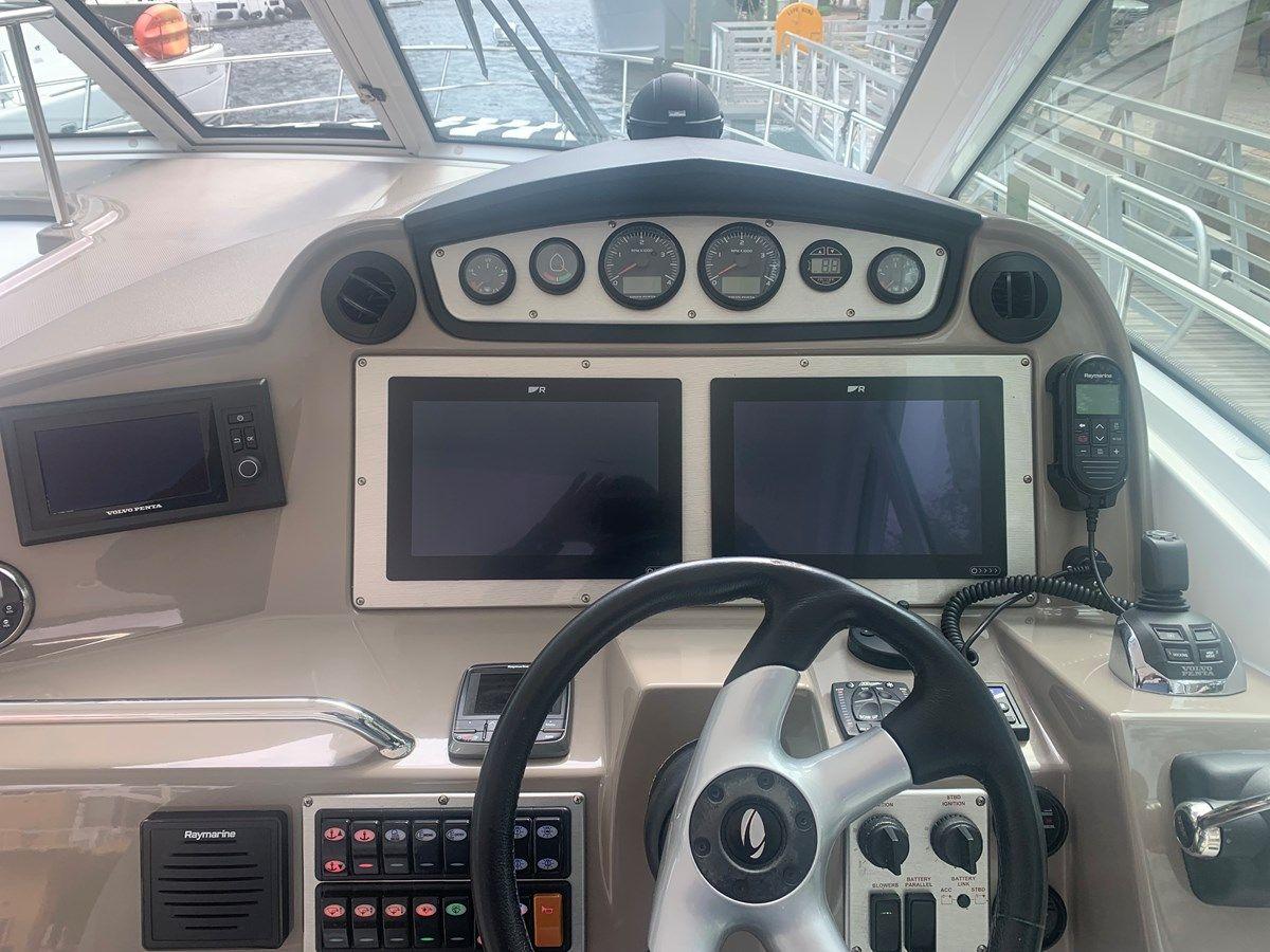 - - Cruisers Yachts price