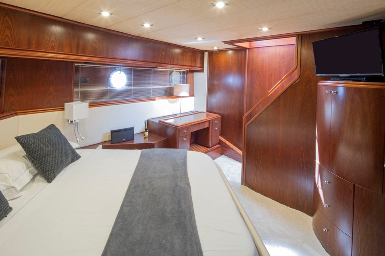 -- - NAVALIA yacht sale