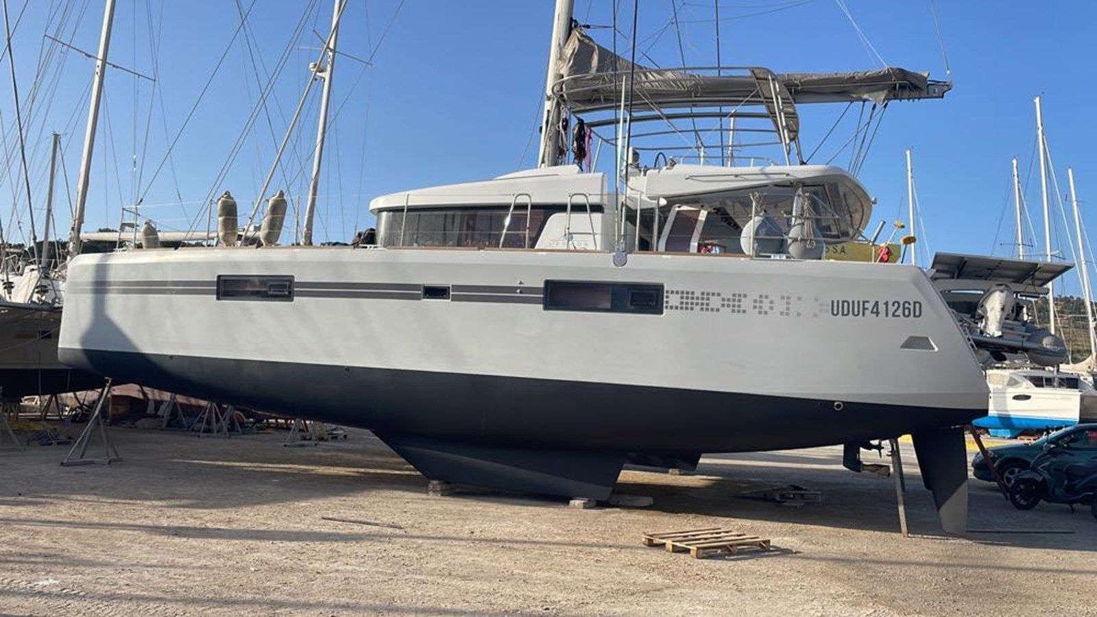 Buy a yacht Mojito 52F