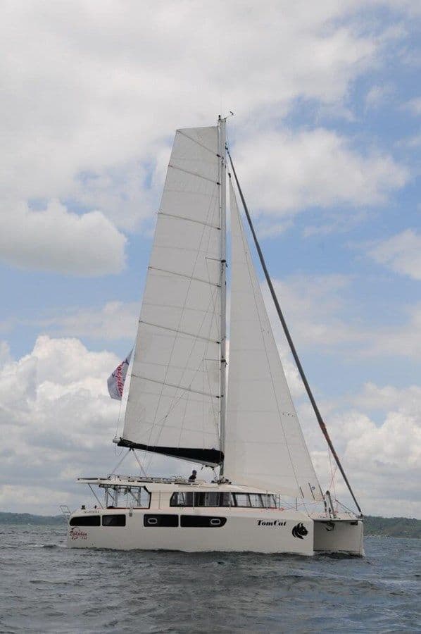 best yacht sales deals 2023 Dolphin 380 38